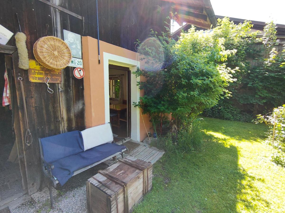 Gemuetliche Ferienwohnung Mit Kamin Und Garten Garmisch-Partenkirchen Bagian luar foto