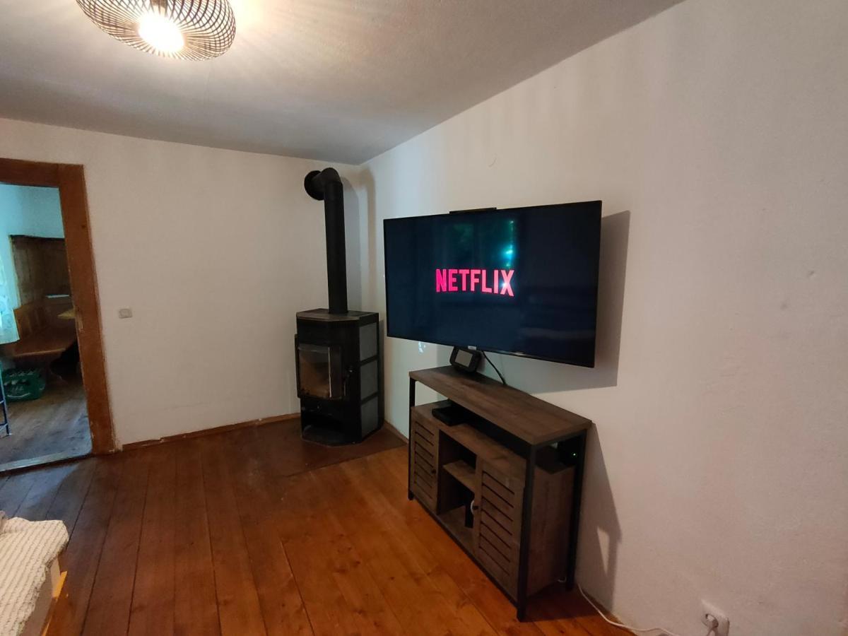 Gemuetliche Ferienwohnung Mit Kamin Und Garten Garmisch-Partenkirchen Bagian luar foto